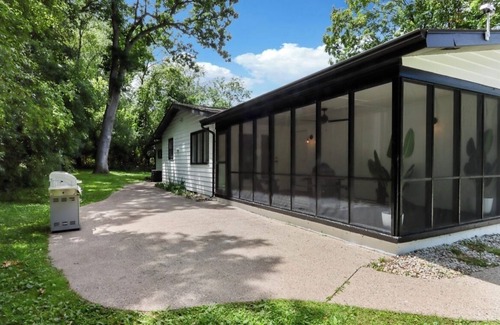 Fontana-on-Geneva Lake Casa | Brand new renovated home in Fontana!!