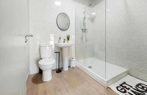 Clifton Casa | Brand New 1-Bed Flat With Free Parking