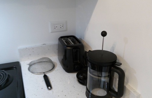Naperville Apartamento | Brand New 1-bedroom, Full kitchen, stove, new Appliances, Washer/Dryer, Gym