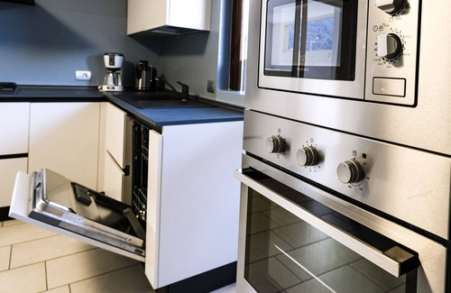 Endine Gaiano Apartamento | Brand New 2-bed Apartment With Patio