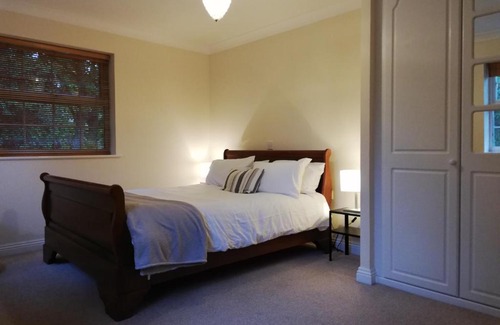 Newbury Apartamento | Brand New 2 bed in one of Newbury oldest buildings