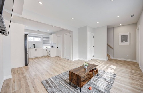Stinson Apartamento | Brand New 2 Bedroom in Hamilton