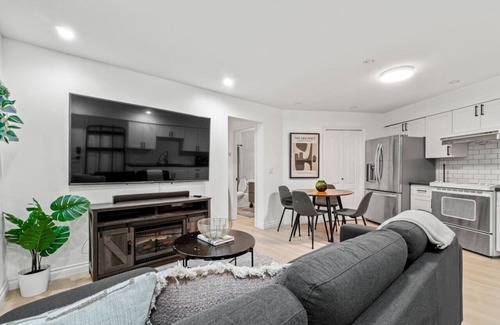 Burnaby Casa | Brand New 2 Bedroom Suite