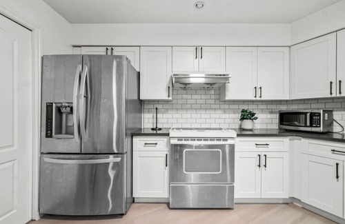 Burnaby Casa | Brand New 2 Bedroom Suite
