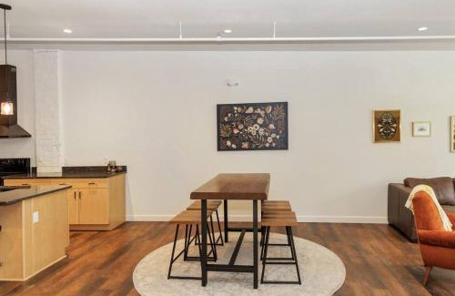 Burlington Apartamento | Brand New 2 BR Downtown Burlington! 302N