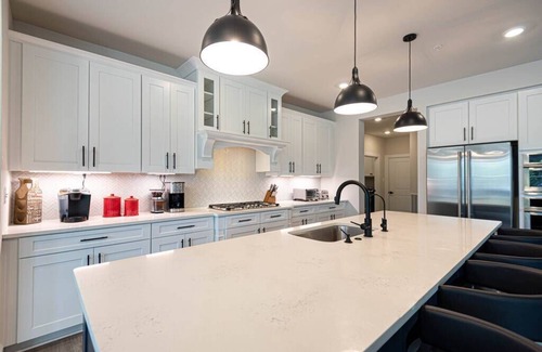 Bayside Casa | Brand New 2023 Luxury Waterfront Home w private Boat Dock, Community Indoor/Outdoor Pools