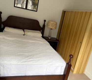 West Point Grey Apartamento | Brand New 2bedroom Suite with Parking