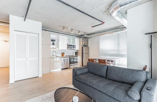 Gateway District Apartamento | Brand new 2BR 3BA combined apartments with city views
