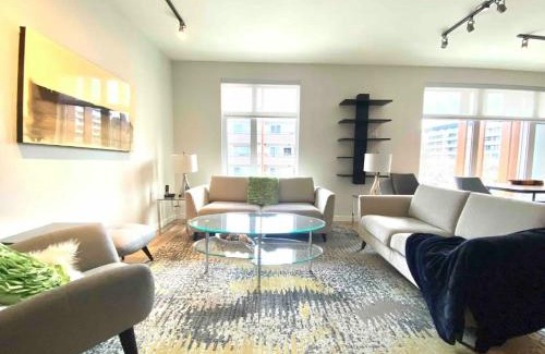 Sidney Apartamento | Brand New 3-Bedroom Condo in the Heart of Sidney