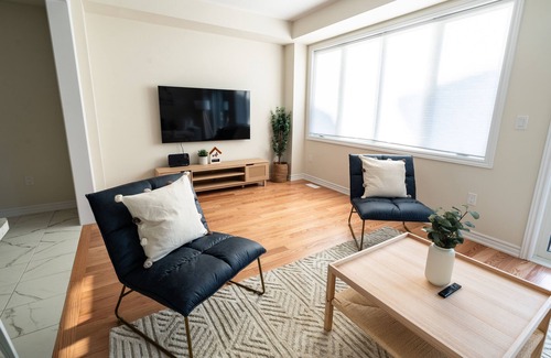 Thorold Casa | BRAND NEW 3 bedroom house minutes from Niagara Falls