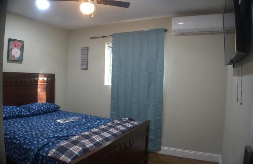 West Babylon Apartamento | Brand new 3 bedroom apt close to all