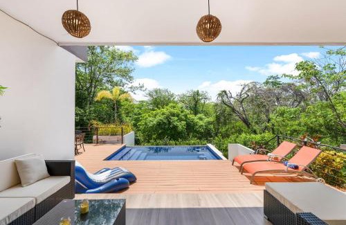 Coco Casa | Brand-New 3BD Hilltop Home with Pool by SPCR