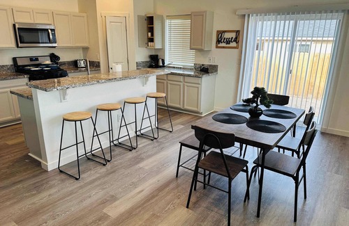 Fernley Casa | Brand New 3Bedrooms Fernley/2Bath/Pets OK/Sleeps14