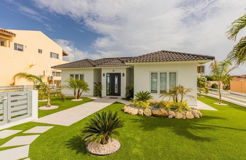 Opal Villa | Brand NEW 3BR 2BA Villa With Amazing Amenities