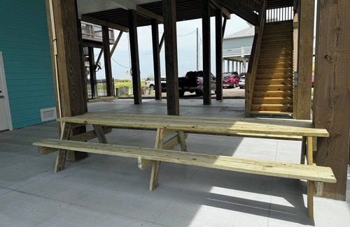 Crystal Beach Casa | Brand new 4/2 beach house is located 2nd Row with great views. Sleeps up to 10