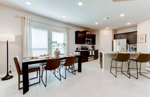 Jarrell Casa | Brand New 4B Home in Jarrell