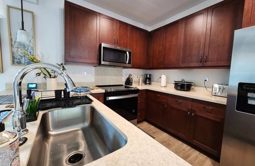 Makaha Valley Casa | Brand New 4BHK Home! Ocean and Mountain View!