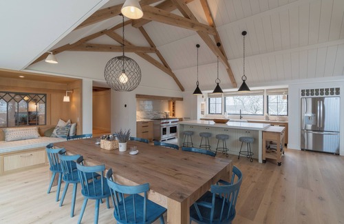 West Tisbury Casa | Brand New 5 Bedroom Compound With Pool and Guest House!