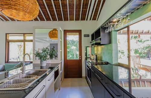 Central Seminyak Villa | Villa Senan 5 Cama de lujo a minutos de Eat St
