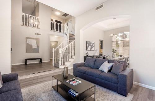 Chandler Casa | BRAND NEW 6 bdrm, 3 bath HEATED pool SLEEPS 16