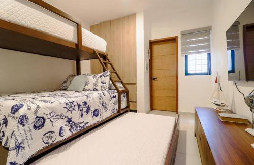 Zona Dorada Apartamento | Brand new apt - pool in terrace - beach 1 minute!