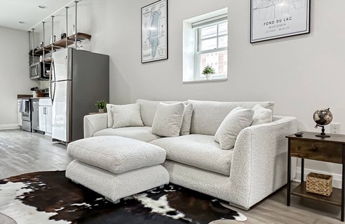 Fond du Lac Apartamento | BRAND NEW Art District Loft 16