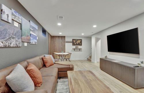 Scenic Heights Apartamento | Brand New Arvada Guest Suite Sauna Fire Pit