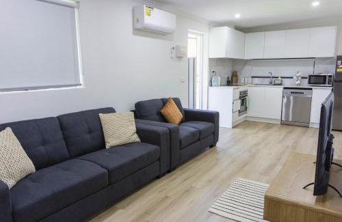Werribee Casa | Brand New Backyard Guest House in Werribee CBD
