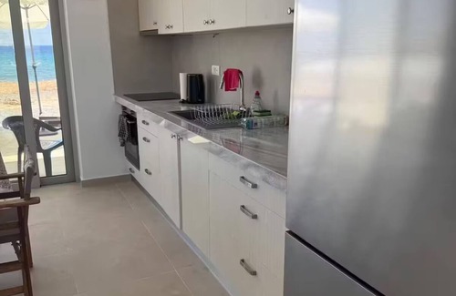 Makry Gialos Casa | Brand new beachfront house in Koutsouras — 30 steps to crystal-clear water!