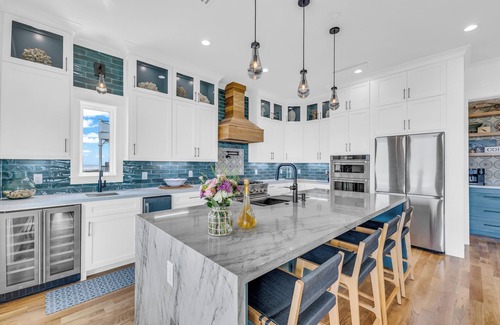 Galveston Casa | BRAND NEW BEACHFRONT HOUSE WITH BREATHTAKING VIEWS - Elevator - Best Location
