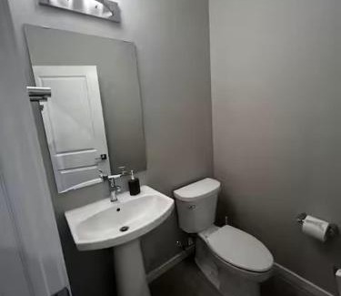 Southwest Edmonton Casa | Brand New Bedroom with private bathroom in Keswick