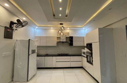 D.H.A. Casa | Brand new building with 8 bedrooms, 6 bathroom, 3 kitchen with luxury appliances