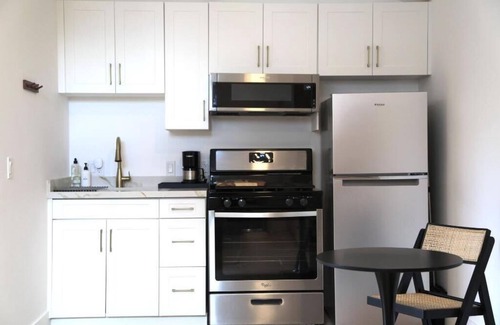 Mar Vista Apartamento | Brand-new bungalow in West LA