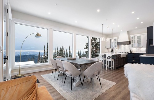 Silver Star Mountain Casa | Brand new duplex on the Ridge with incredible mountain views and an elevator!