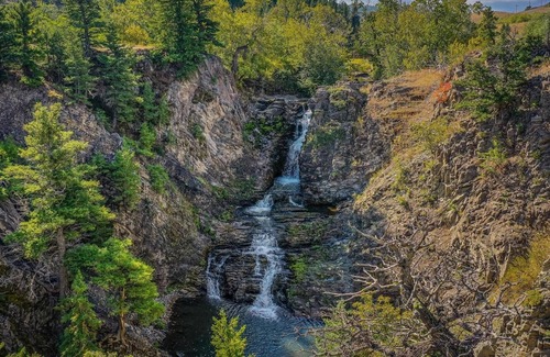 East Glacier Park Cabina | ¡Cabina nueva (abril de 2020) justo al final del Parque Nacional Glacier!
