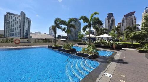 Socorro Apartamento | Brand New Central Convenience Studio Condo with Balcony in Araneta City Cubao
