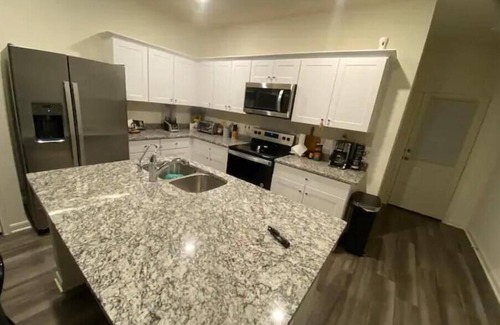 Medina Valley Casa | Brand new, charming home