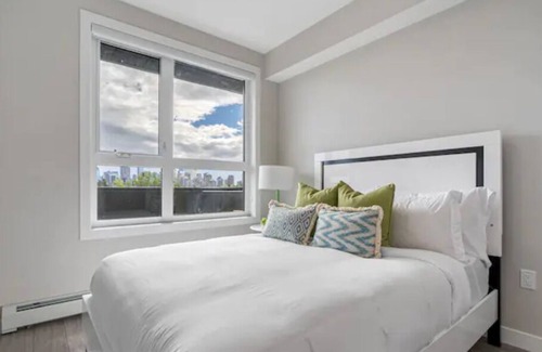 Hillhurst Condominio | BRAND NEW! CHIC 1 BED/1BATH | MINS FROM DOWNTOWN