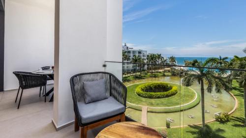 Flamingos Apartamento | Brand New Condo Aria Ocean 501 by Kivoya