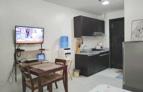Mabolo Condominio | Nuevo condominio (totalmente amueblado) con WIFI rápido y TV por cable