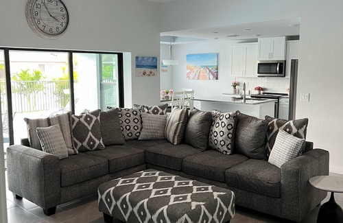 Diplomat Casa | Brand New Construction Heated Salt Water Pool Home, Paradise in Cape Coral!!! 🌴