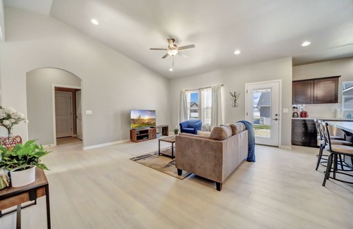 Twin Falls Casa | ✨ Brand NEW construction house in Sunterra ☀️