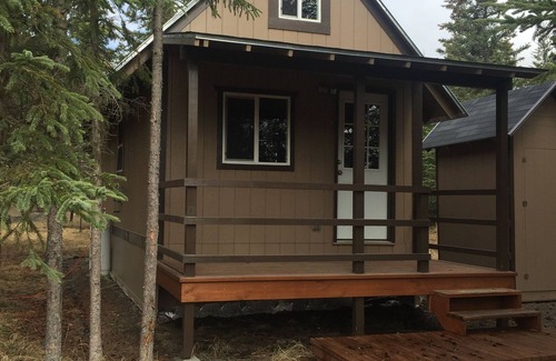 Cohoe Cabina | Brand New Creekside Cabin on the Kenai Peninsula