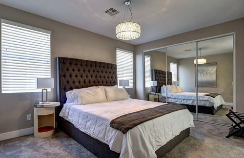 Summerlin South Casa | BRAND NEW DESERT MODERN HOME in Las Vegas