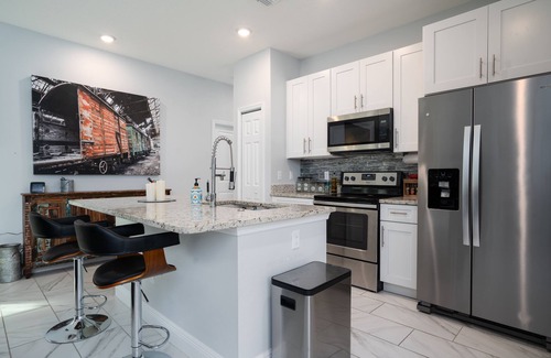 Orange City Casa | Brand New, Dog Friendly, 3Bd 2Ba, Great Location