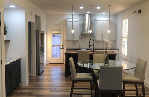 Bristol Casa | Brand NEW Downtown Bristol Gem
