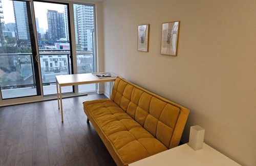Riverside Apartamento | Brand New Downtown cozy condo