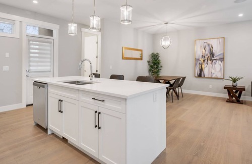 Kensington Casa | Brand New Elegant Home w/ Private Garage & Office ✨