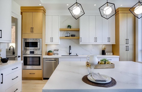 Willoughby Casa | Brand new entire Luxury Bright & Spacious 4-Bedroom 6 beds Home