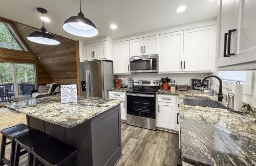 Jones Mills Casa | Brand New Fox Hill Cabin Where Country Charm nearby Hot Springs